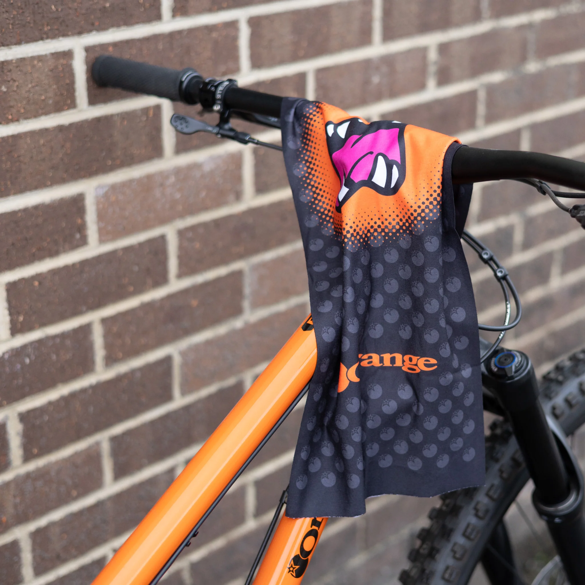 Angry Orange Head Tube Gaiter - Image 3